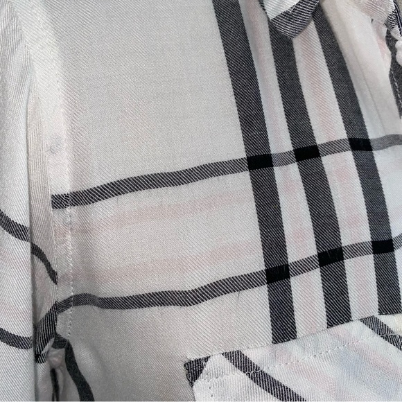 Maison Jules black & white plaid rayon button down shirt size Small - Picture 4 of 6
